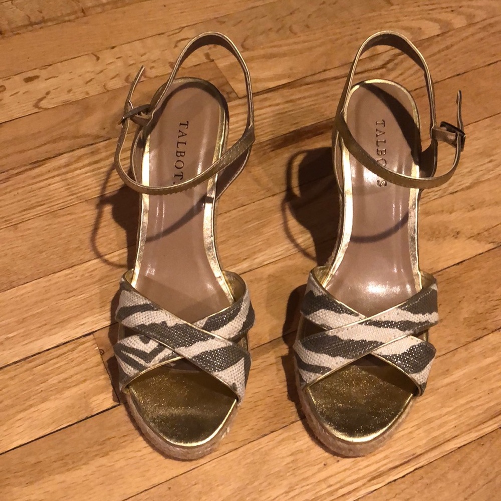 NWOT Talbots sandal wedges (8.5)